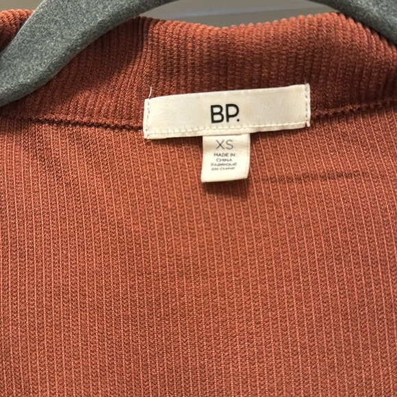 Rust corduroy over shirt/ shacket - Picture 3 of 4
